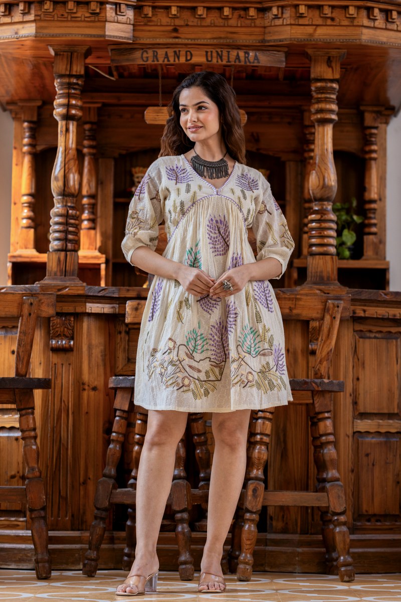 Casual Off-White Embroidered Midi Dress with Floral Detailing