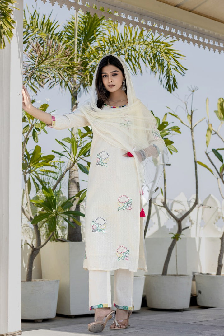 Women White Cotton Embroidered 3 Piece Kurta Set