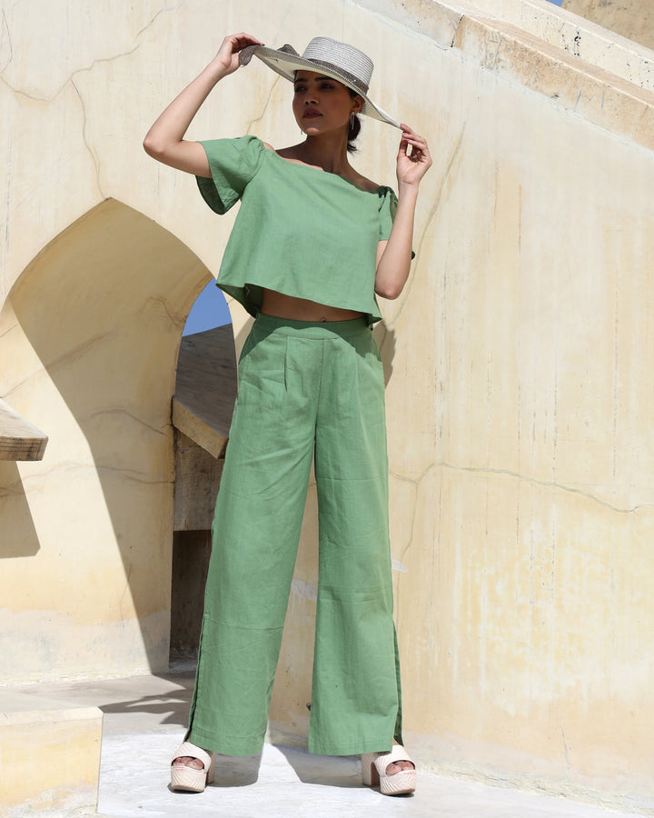 GREEN LINEN SOLID CO-ORD SET (WITH PANTS & CROP TOP)