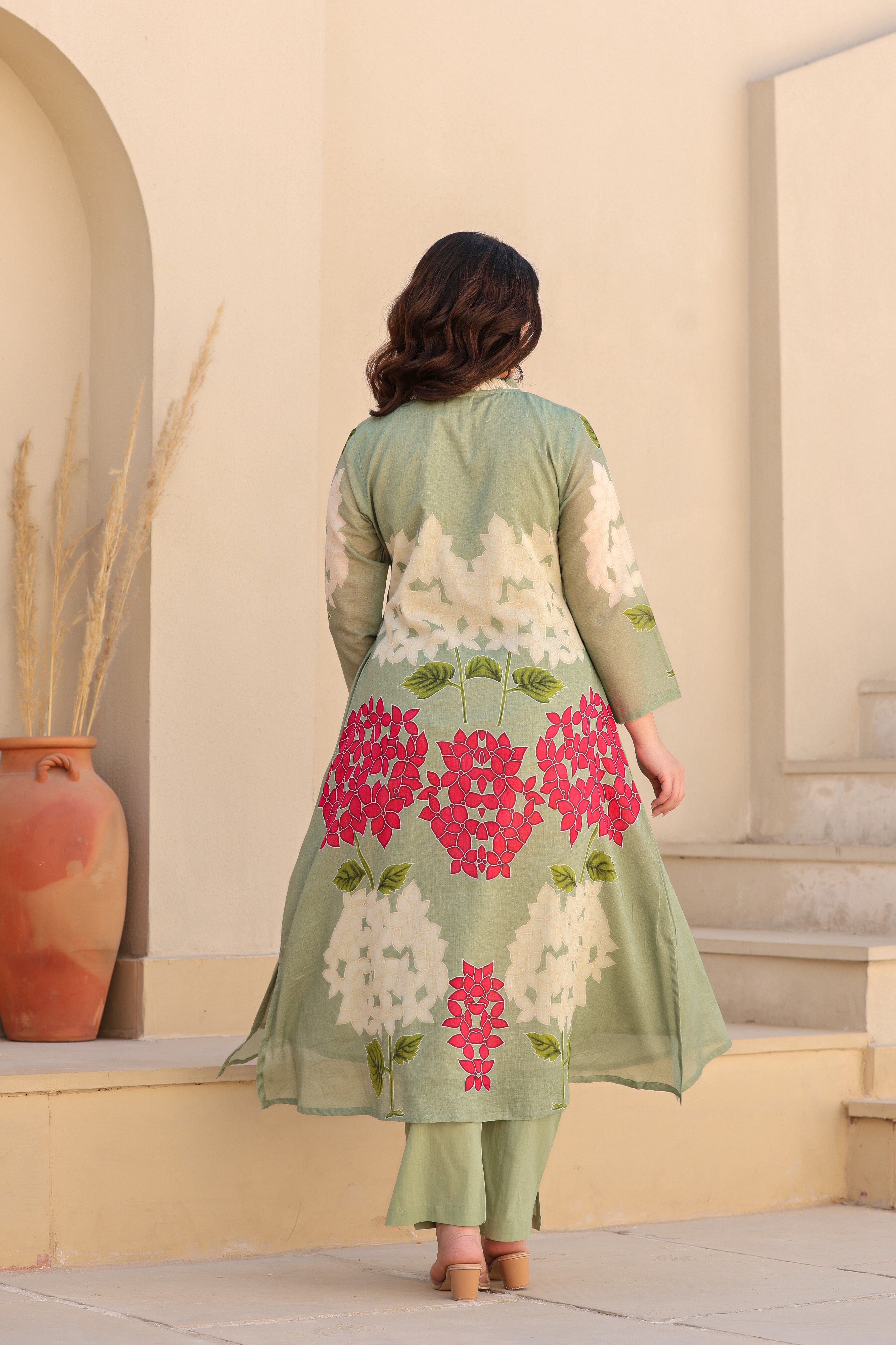 Green Floral Printed Mal Cotton Kurta Set For Women