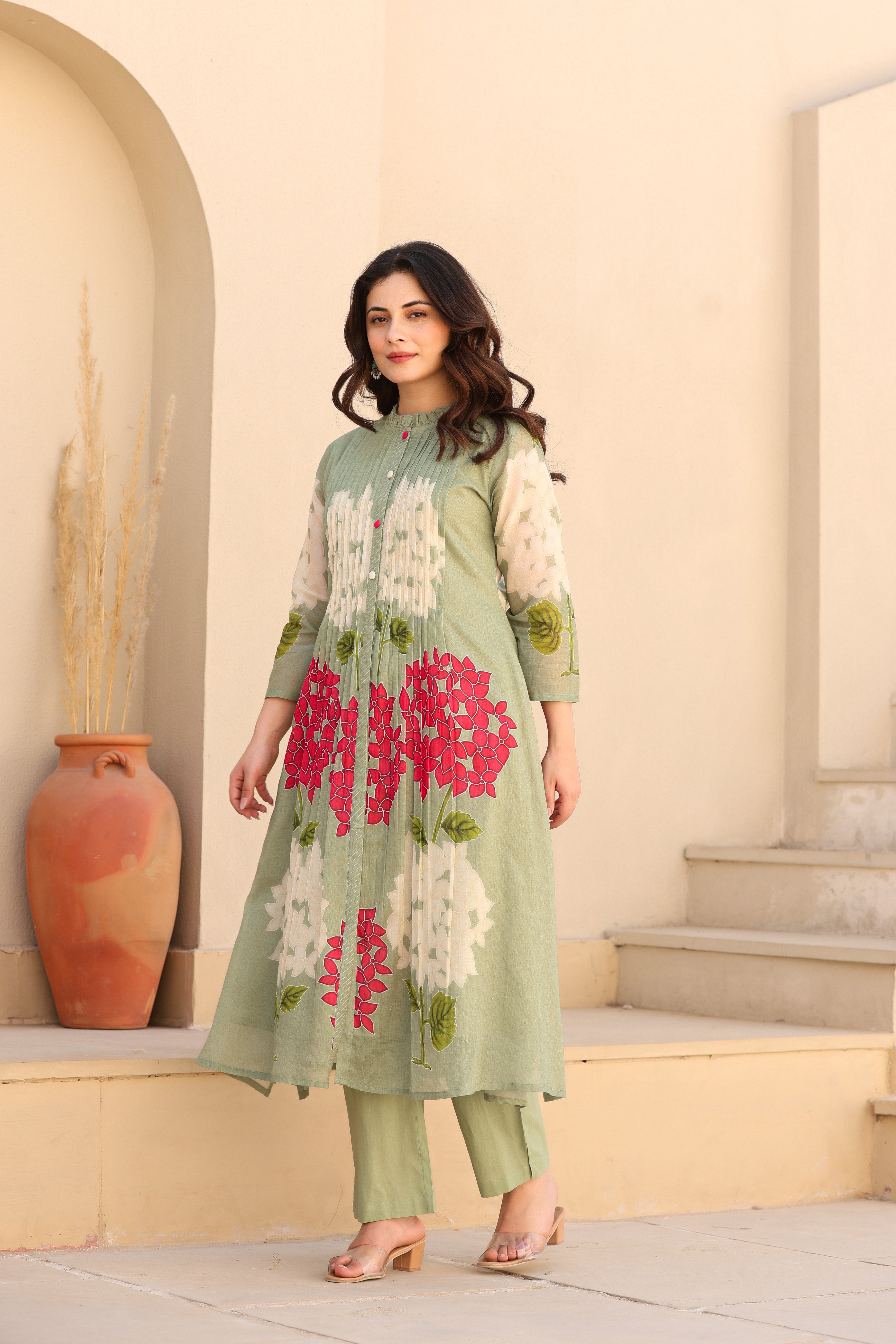 Green Floral Printed Mal Cotton Kurta Set For Women