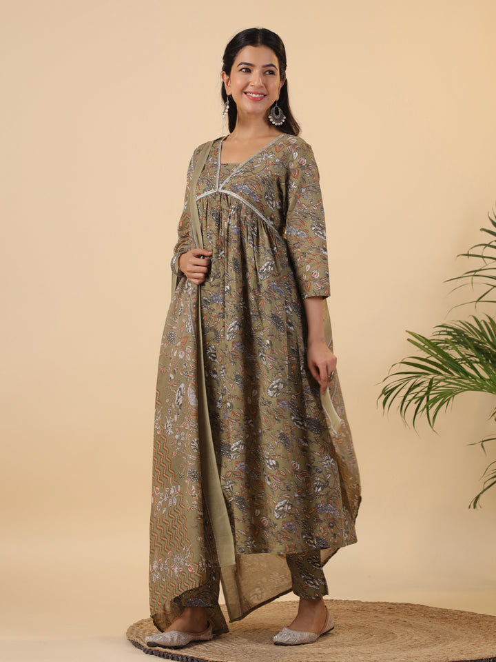 Olive Cotton Blend Kurta Set with Lace Detailing