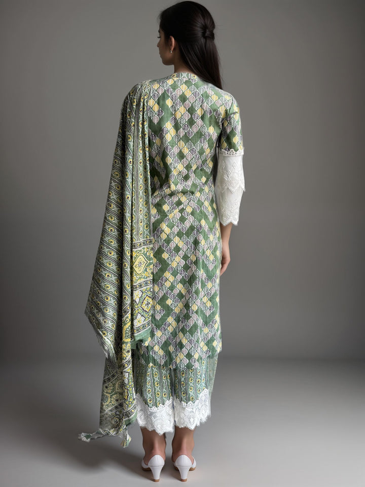 Green Printed Cotton Kurta set with duptta for Women
