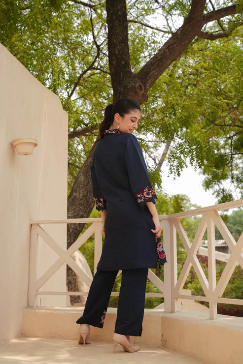 NAVY BLUE EMBROIDERED KURTA SET WITH FLORAL PATTERNED PANTS