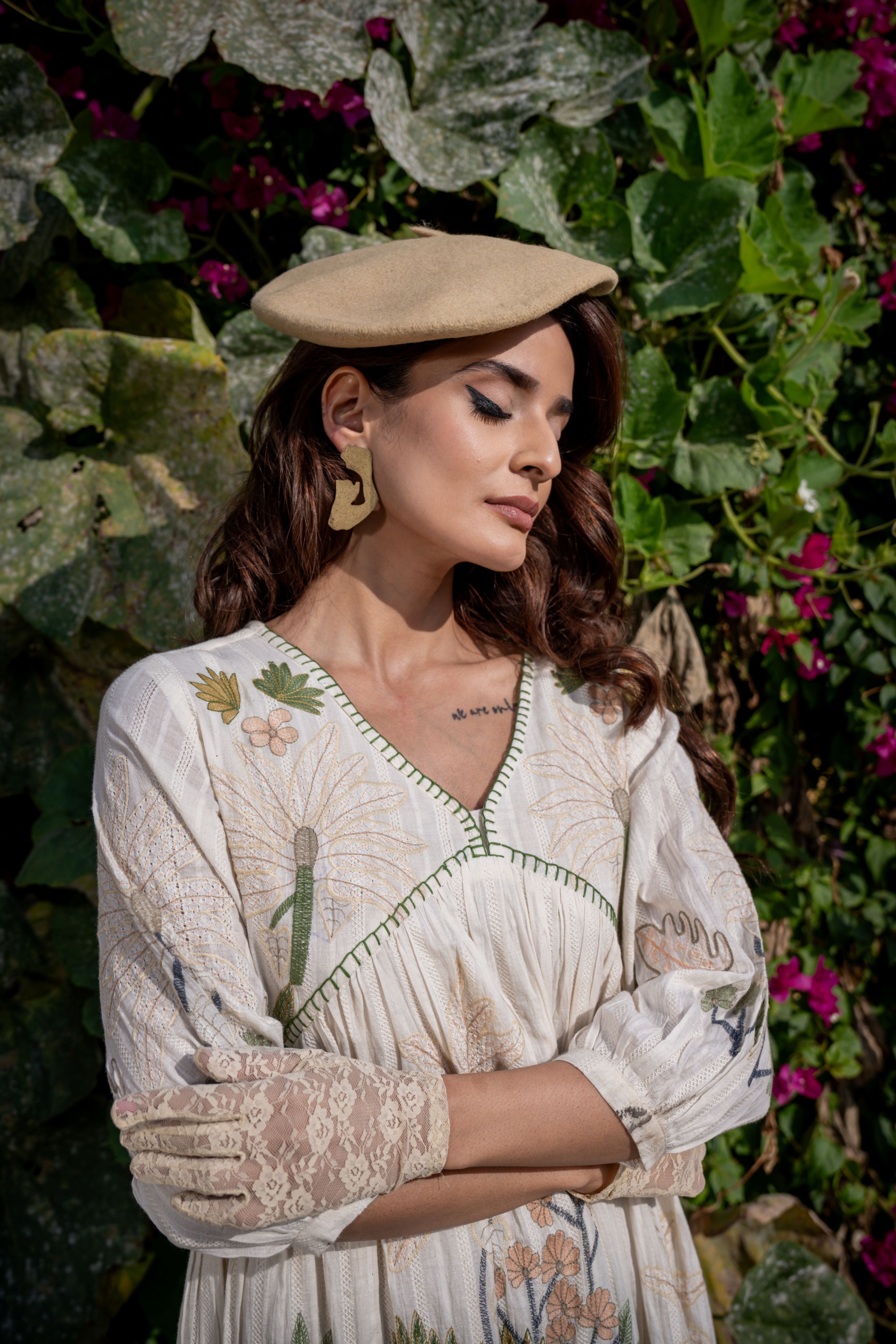EMBROIDERED A-LINE WHITE SHORT DRESS