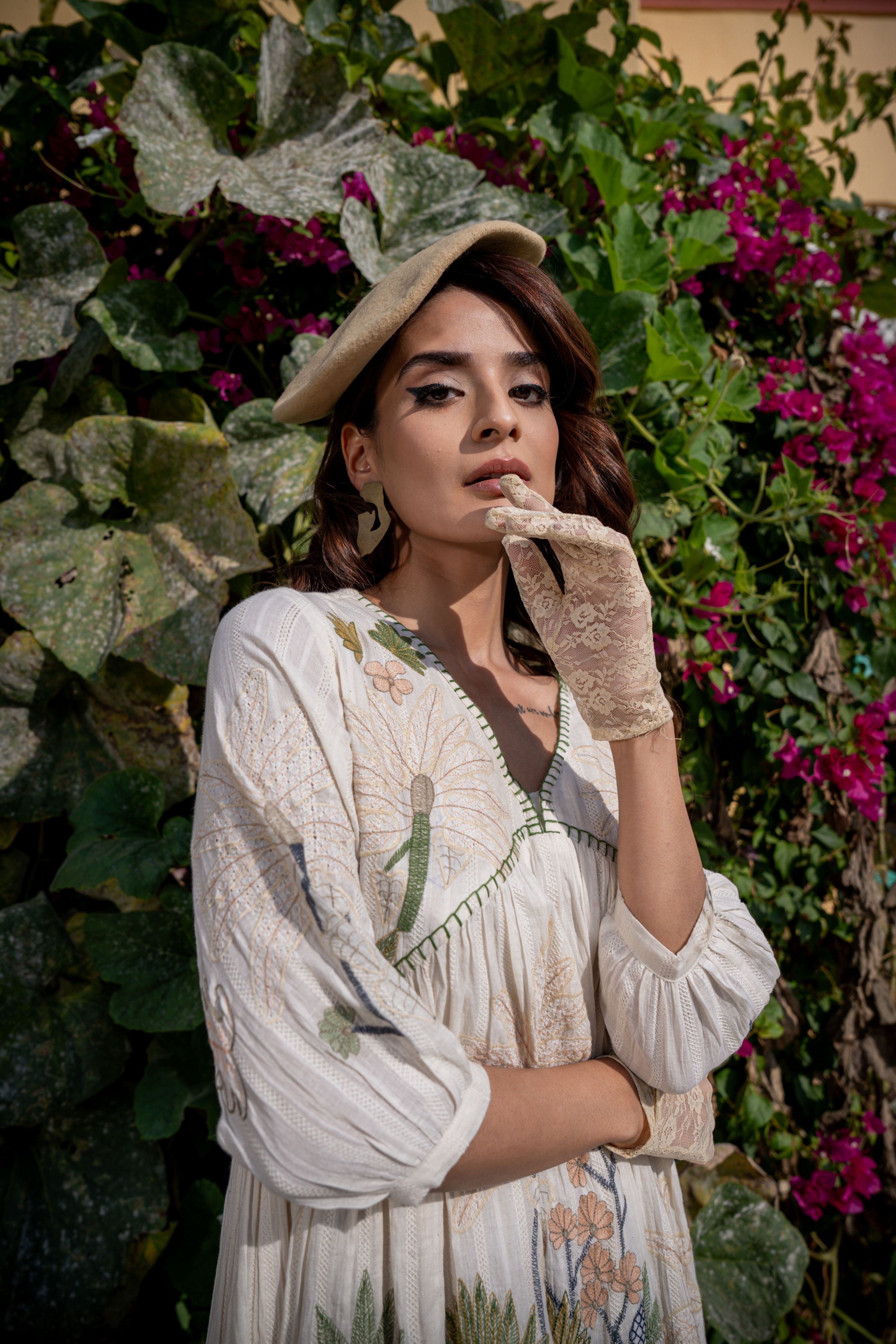 EMBROIDERED A-LINE WHITE SHORT DRESS