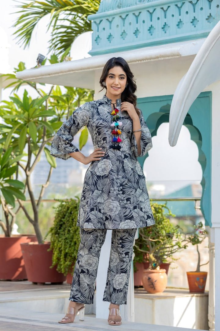 Women Black Tropical Print 2 Piece Co-ord Set