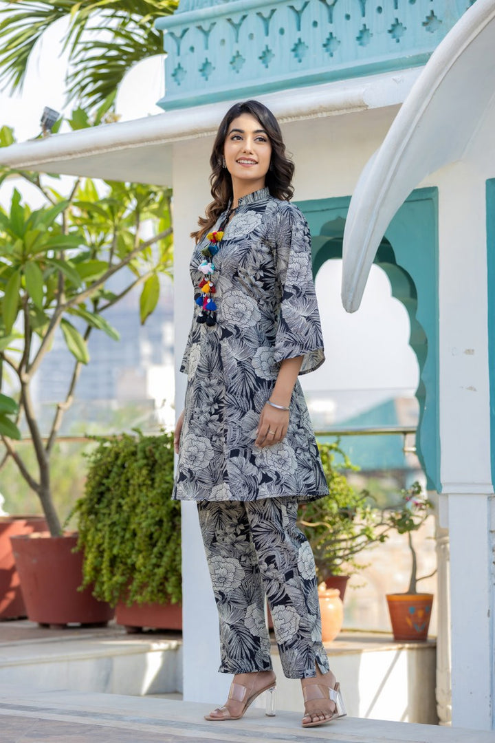 Women Black Tropical Print 2 Piece Co-ord Set