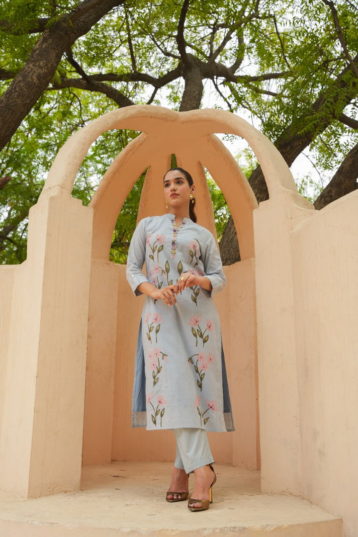 Elegant Light Blue Floral Print Straight Kurta