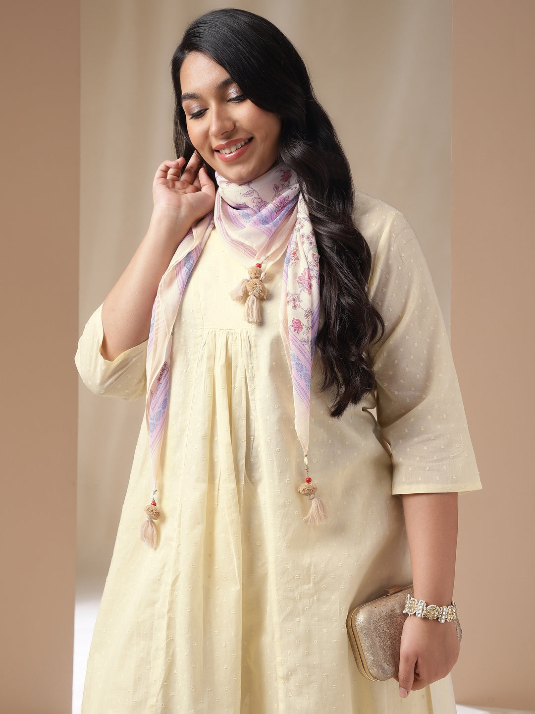 Plus Size Cream Kurta Set With Stole