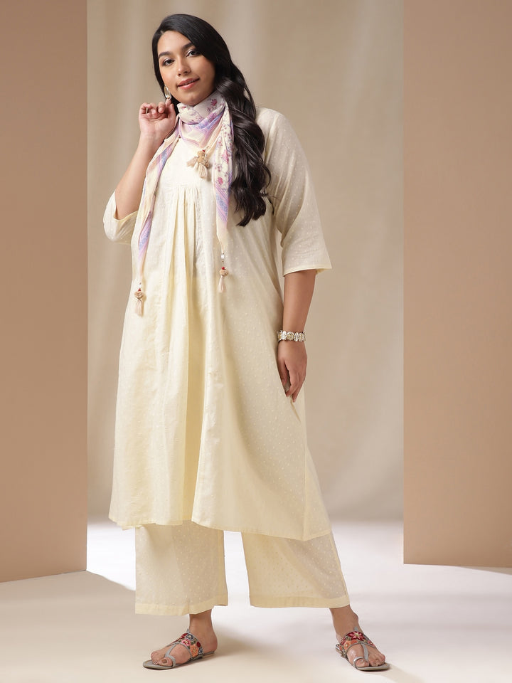 Plus Size Cream Kurta Set With Stole