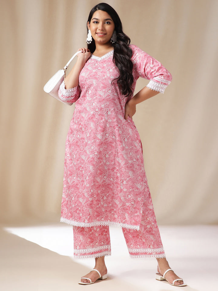 Plus Size Pink Floral Print Straight Kurta Set