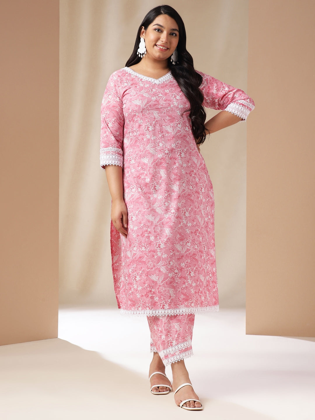 Plus Size Pink Floral Print Straight Kurta Set